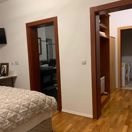 Diplomat Haven * Sremska Kamenica