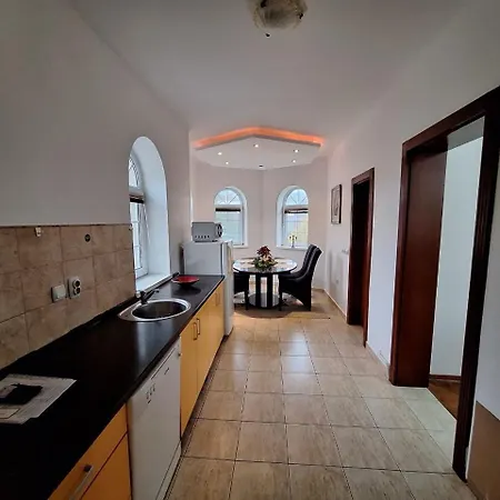 Апартаменты Diplomat Haven