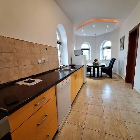 Diplomat Haven * Sremska Kamenica