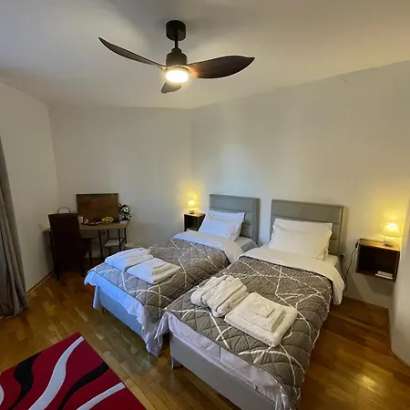 Апартаменты Diplomat Haven