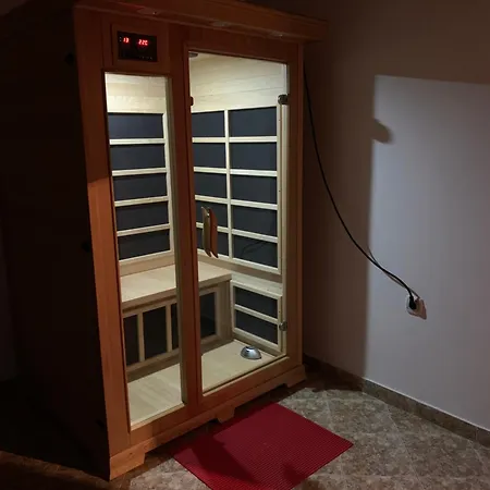 Апартаменты Diplomat Haven Sremska Kamenica