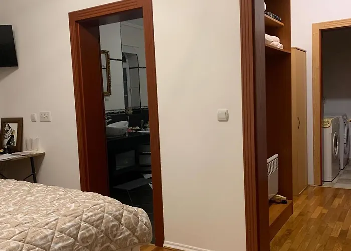 Diplomat Haven * Sremska Kamenica