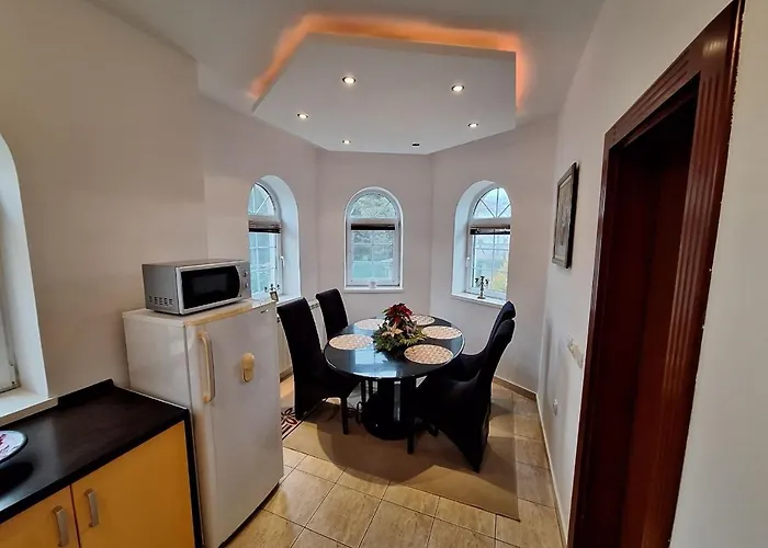 アパート Diplomat Haven Sremska Kamenica