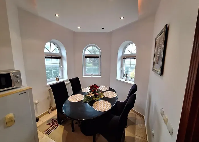 アパート Diplomat Haven Sremska Kamenica